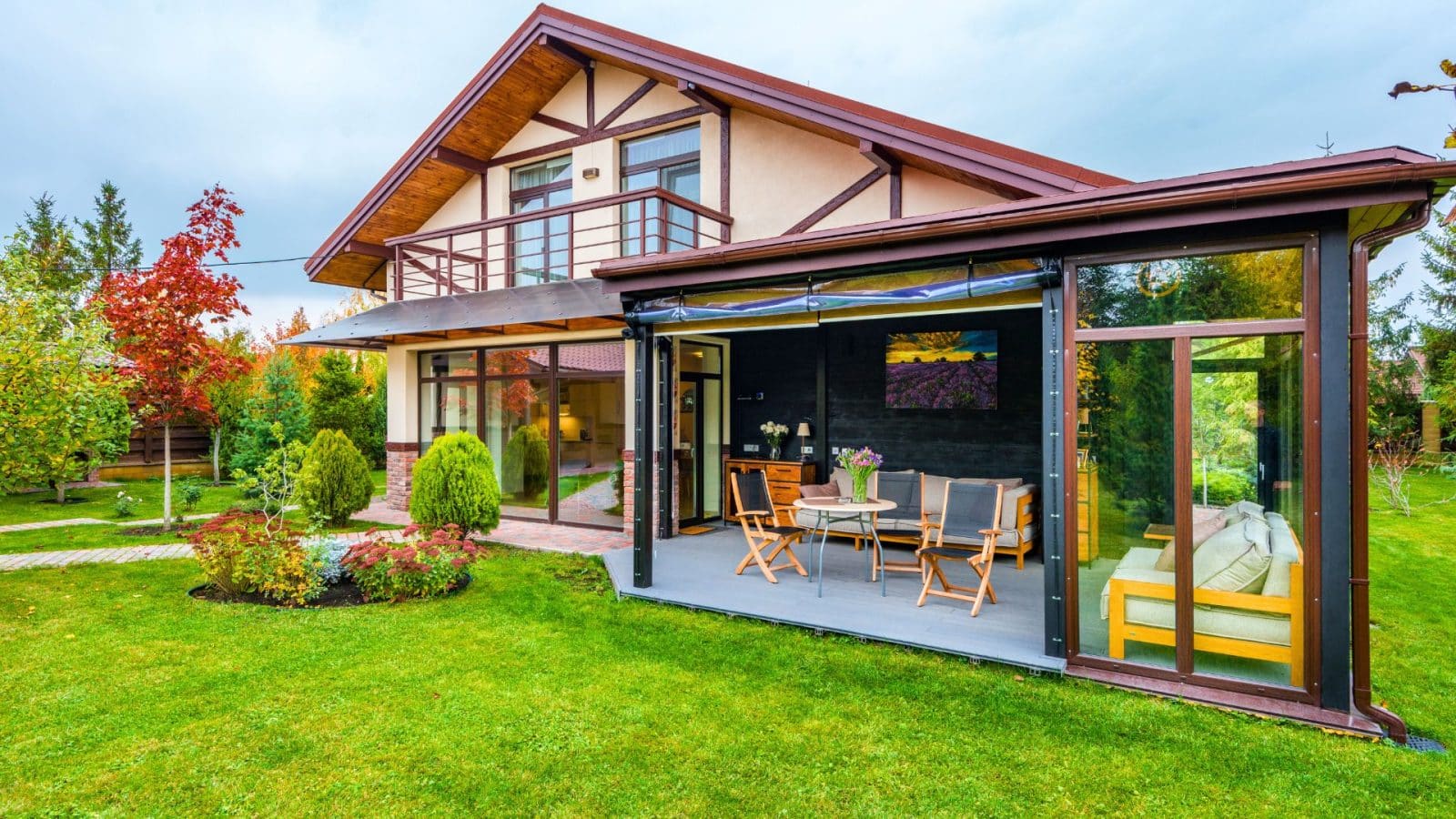 Why Homeowners Should Invest in Their Backyard
