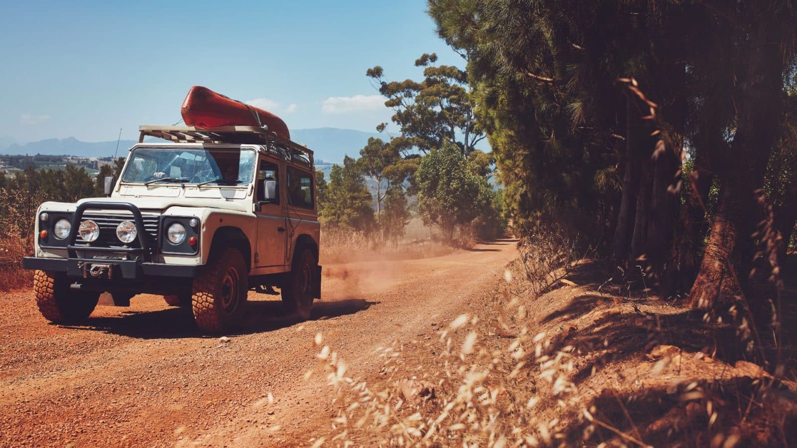 Recovery Gear You Need To Carry On Your Off-Roading Trips