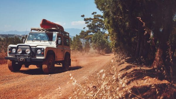 Recovery Gear You Need To Carry On Your Off-Roading Trips